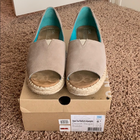 Toms Shoes - Toms open toe platform taupe suede espadrilles